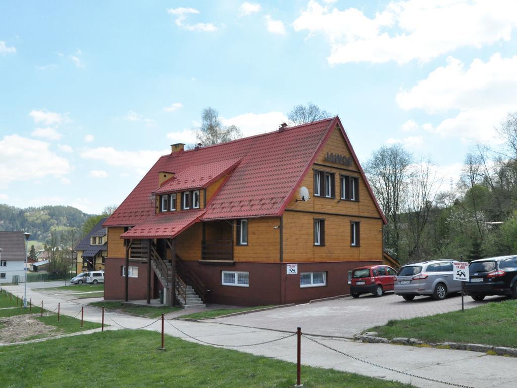 Dom Goscinny Jawor Czarnypotok Krynica Zdroj Luaran gambar